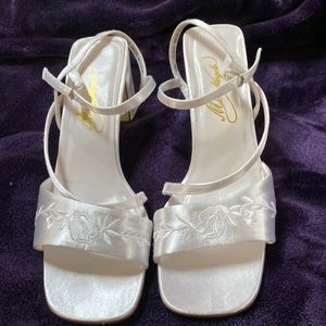 Michaelangelo (Created exclusively for David’s Bridal)Wedding Shoe size 10